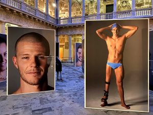 Allestimento mostra Naked di Oliviero Toscani