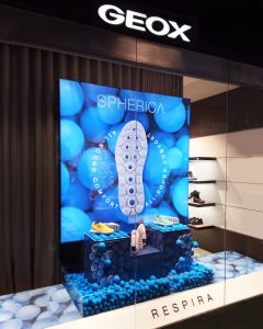 Retail allestimento Geox
